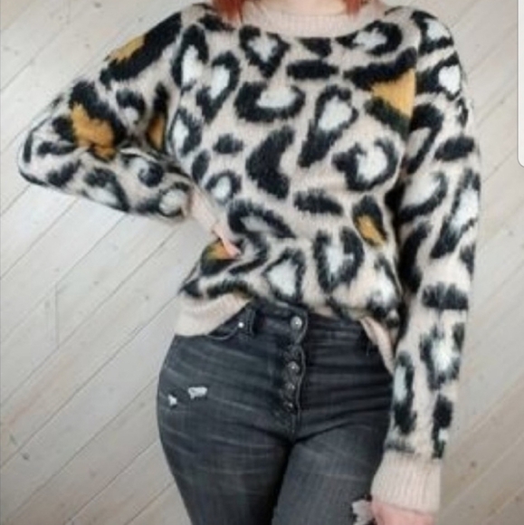 Silverflint size medium animal print sweater - Picture 1 of 4